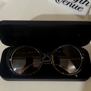 Alexander McQueen Sunglasses Tortoise brown